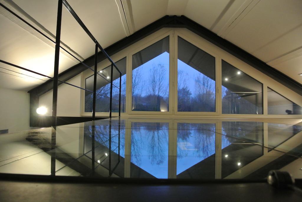 La Maison Contemporaine Namur Ruang foto